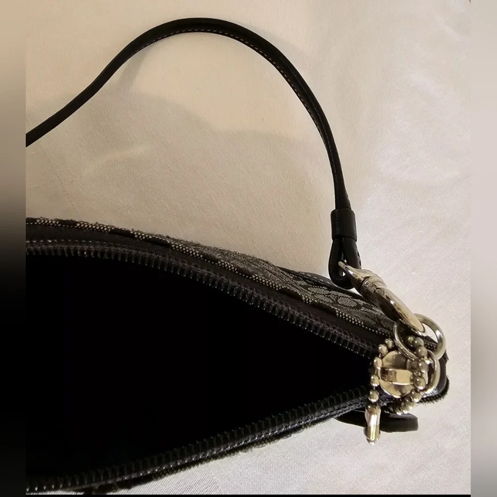 Coach | Vintage Canvas & Leather Wristlet Purse | Signature Monogram Pattern - Picture 9 of 16